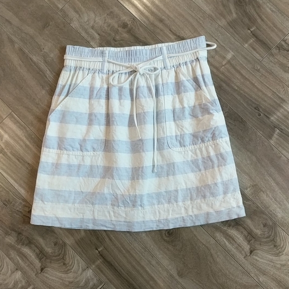 ❄️ 3/$25 LOFT Linen Cotton Striped Skirt